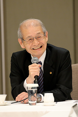 Dr. Akira Yoshino