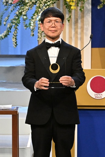 ジージャン・チェン 博士