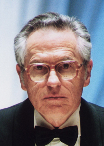Dr. Andrzej K. Tarkowski